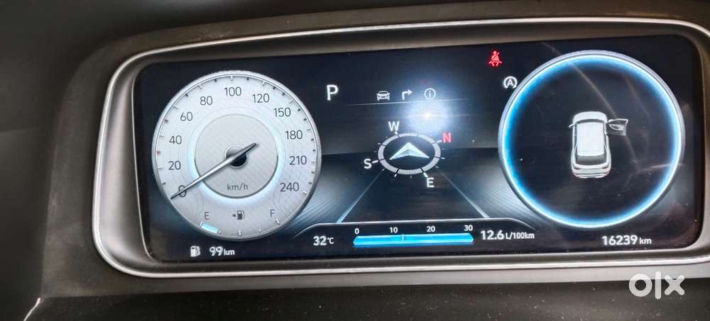 Hyundai Alcazar, 2023, Petrol