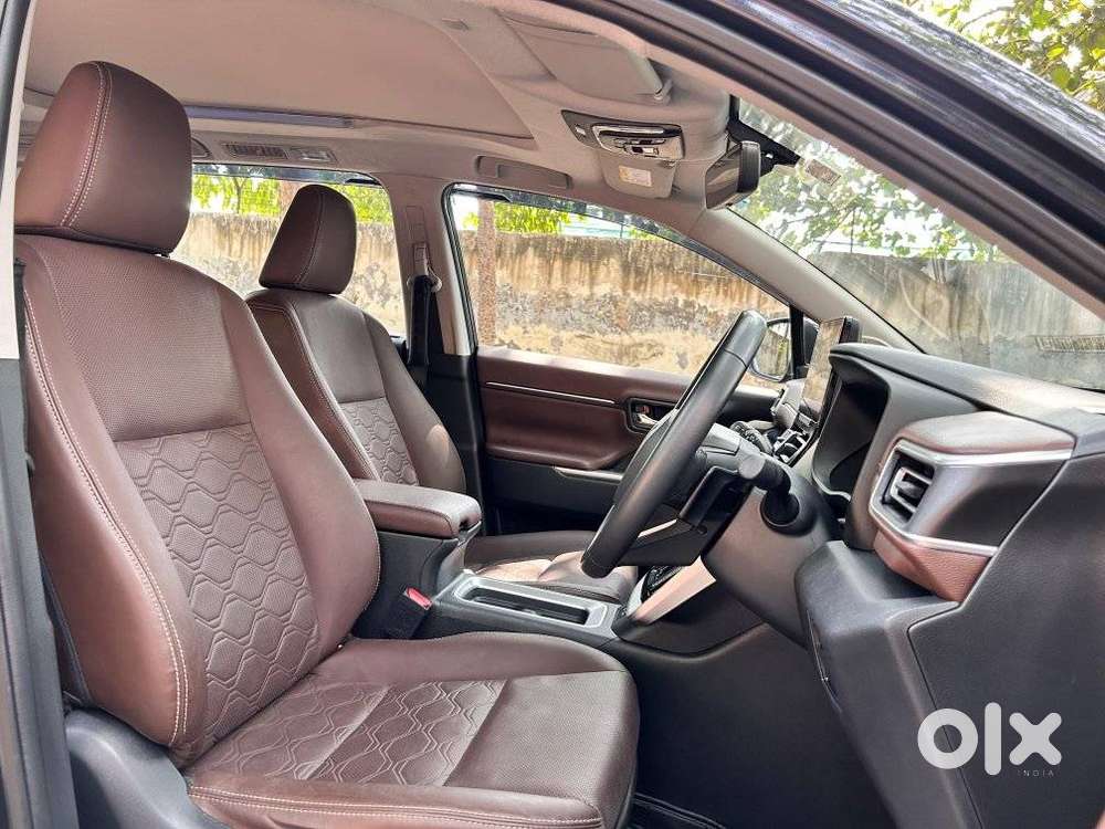 Toyota Innova Hycross 2.0 Zx Hybrid 7 Str, 2024, Petrol
