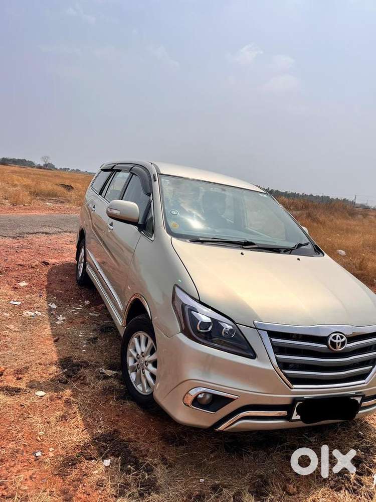 Toyota Innova 2015 Well Maintained