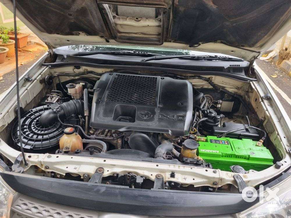 Toyota Fortuner 3.0 4x4 Manual, 2012