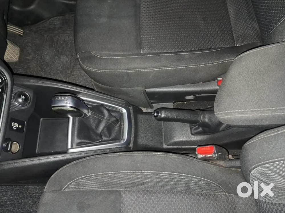 Nissan Kicks, Petrol Automatic Top End