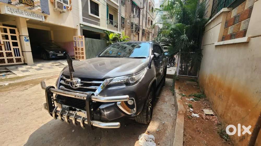 Toyota Fortuner 4*4 Automatic Model 2017 Diesel 170000 Km Driven