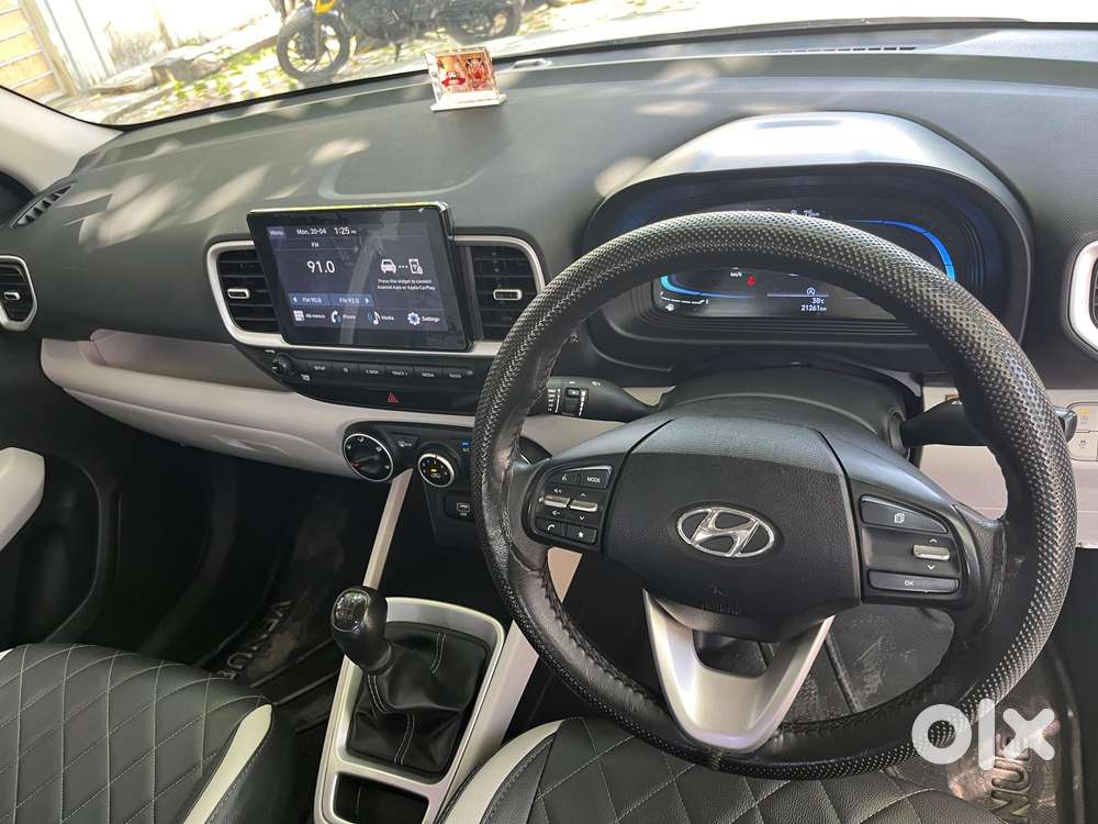 Hyundai Venue S 1.2 Petrol, 2023, Petrol