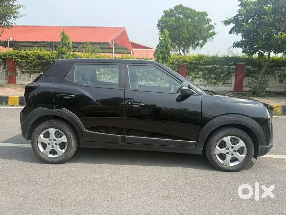 Mahindra Xuv 3xo Mx3, 2024, Petrol