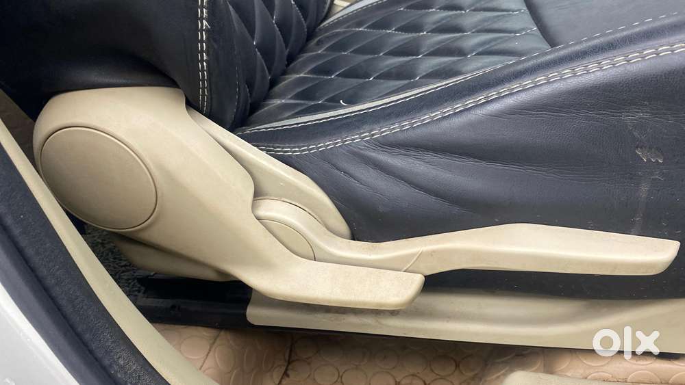 Maruti Suzuki Swift Dzire Zxi + Mt, 2018, Petrol
