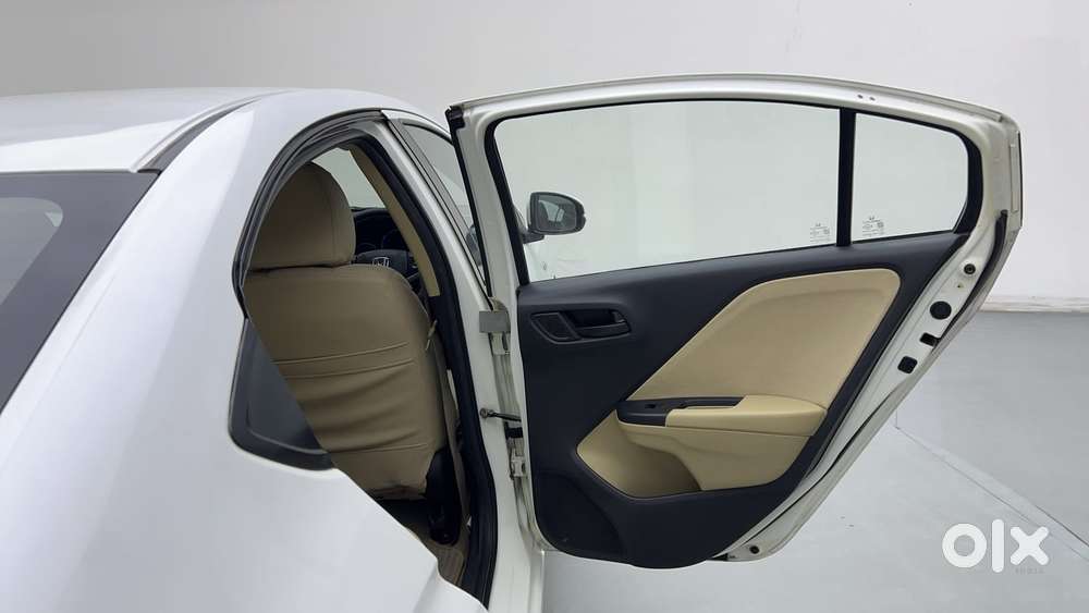 Honda City I-vtec Cvt Zx, 2015, Petrol