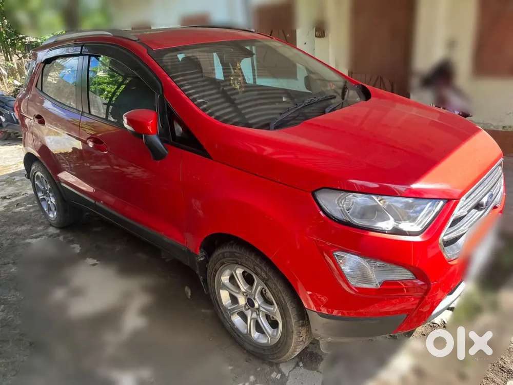 Ford Ecosport 2017 Variant Top Model With Sunroof And Six Airbag.
