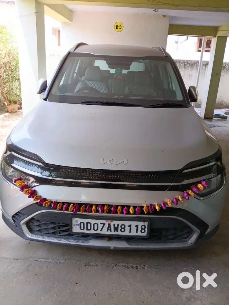 Kia Carens Luxury 2024