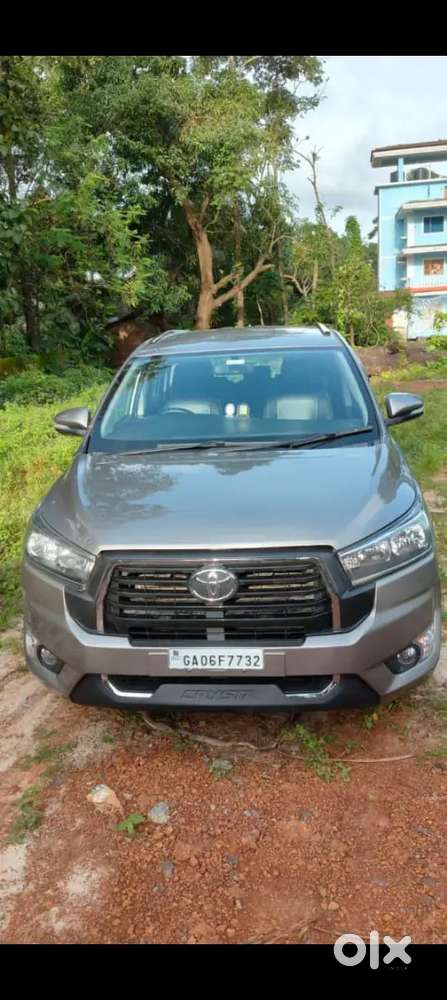 Toyota Innova Crysta 2016