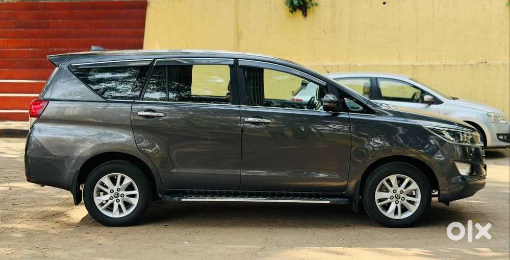 Toyota Innova Crysta 2.4 V, 2017, Diesel
