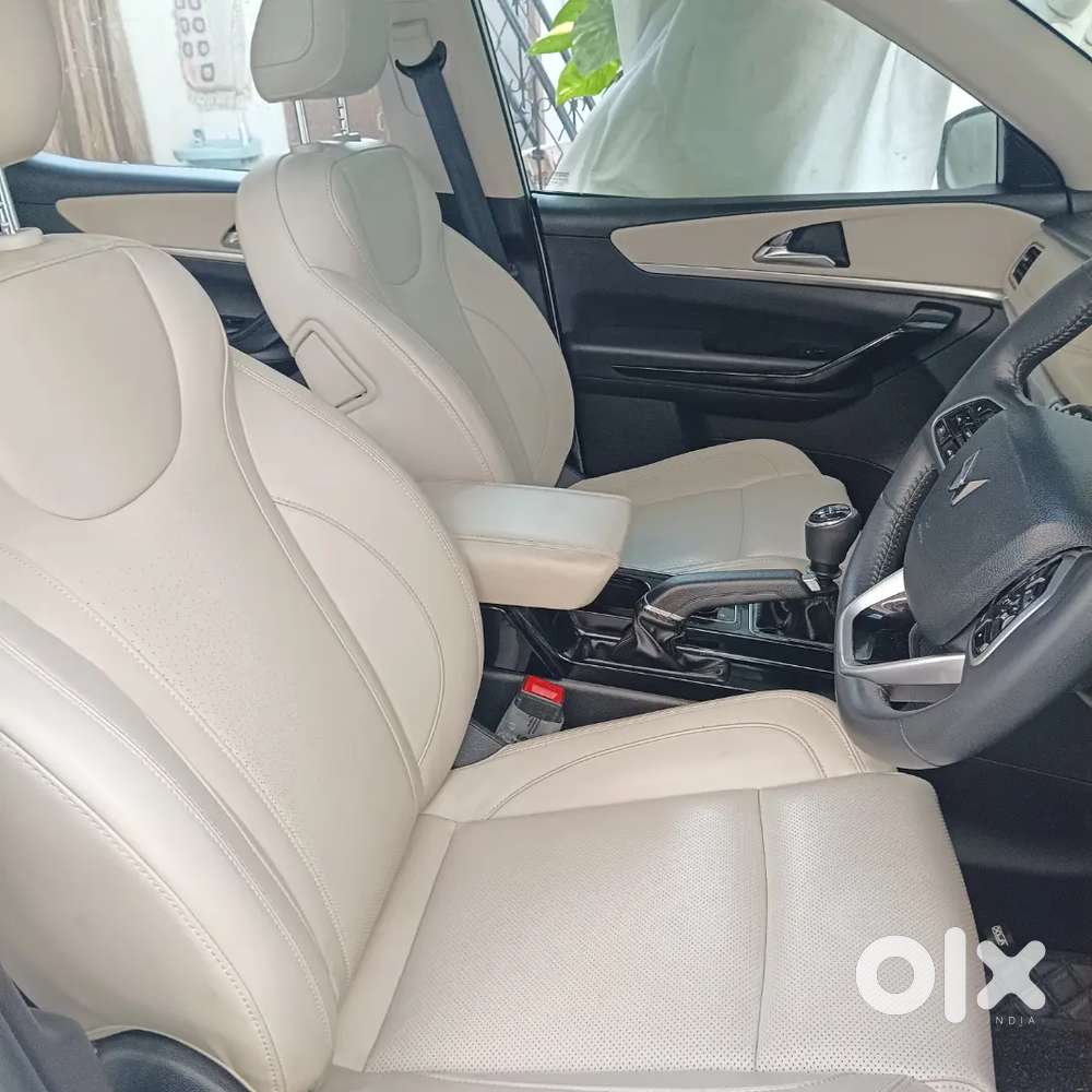 Mahindra Xuv700 2024