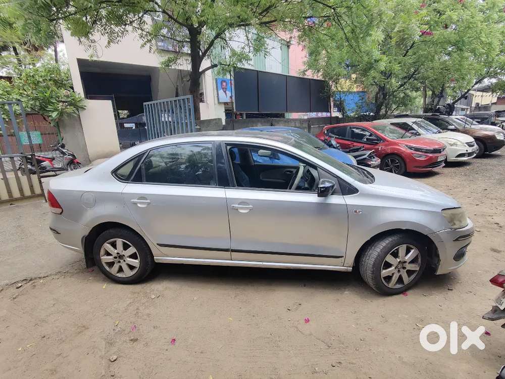 Volkswagen Vento 2011 Highline Petrol