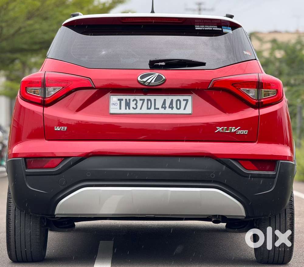 Mahindra Xuv300 W8 1.5 Diesel Dual Tone, 2022, Diesel
