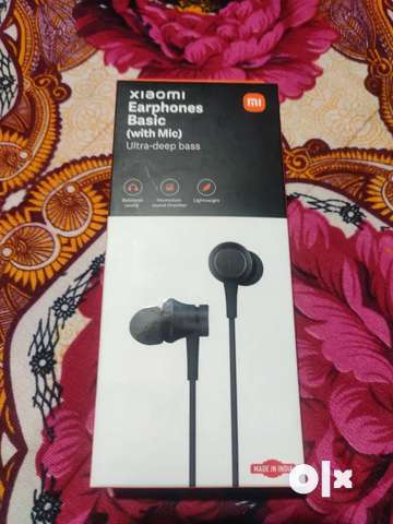 Mi earphone online box