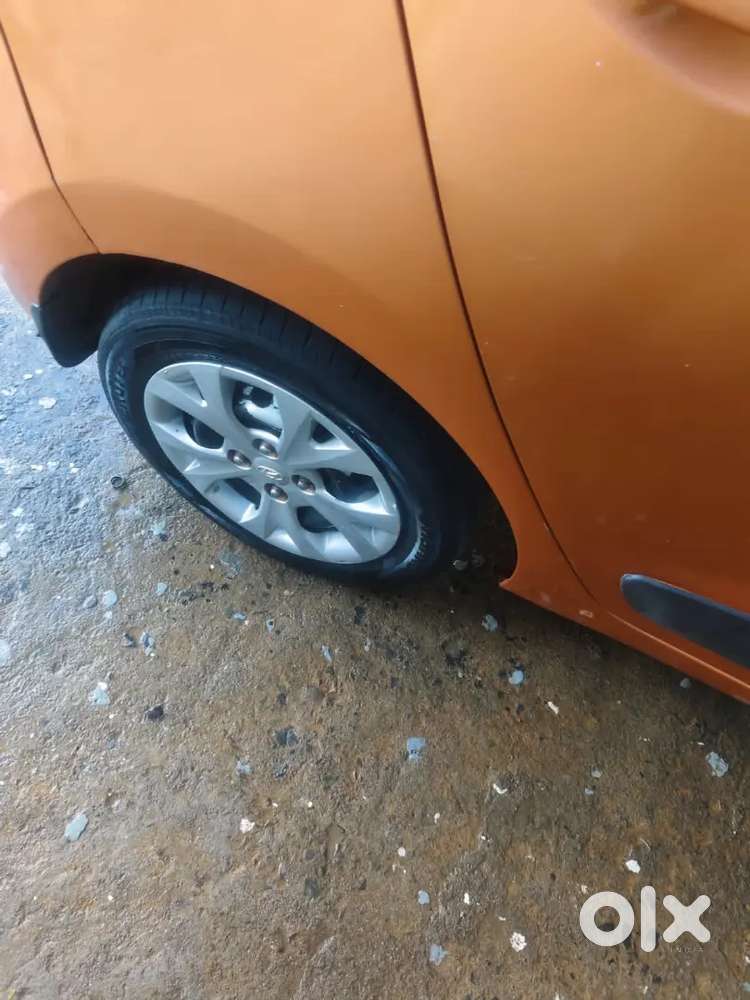 Hyundai I10 2017 Petrol 75000 Km Driven