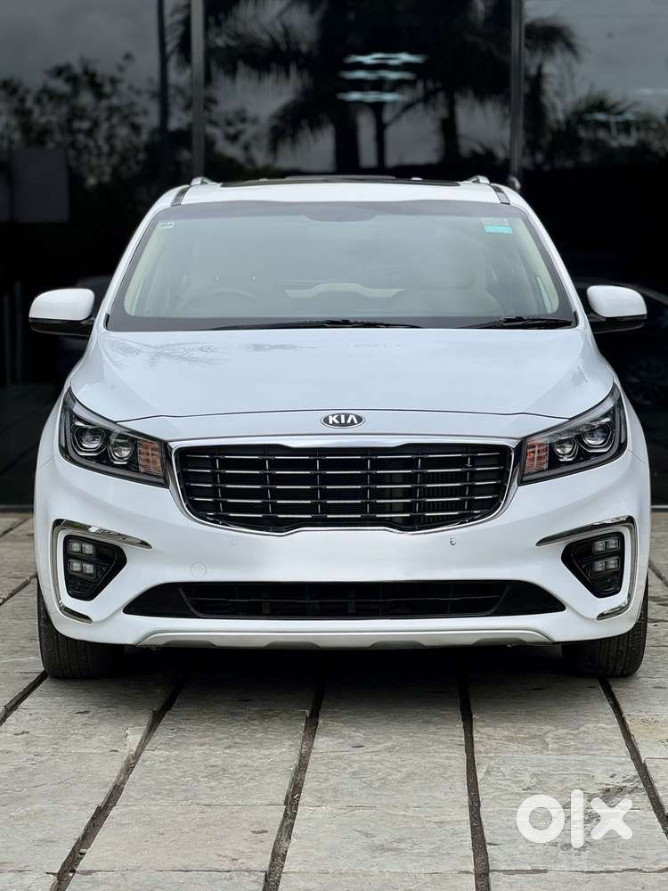 Kia Carnival Premium, 2020, Diesel