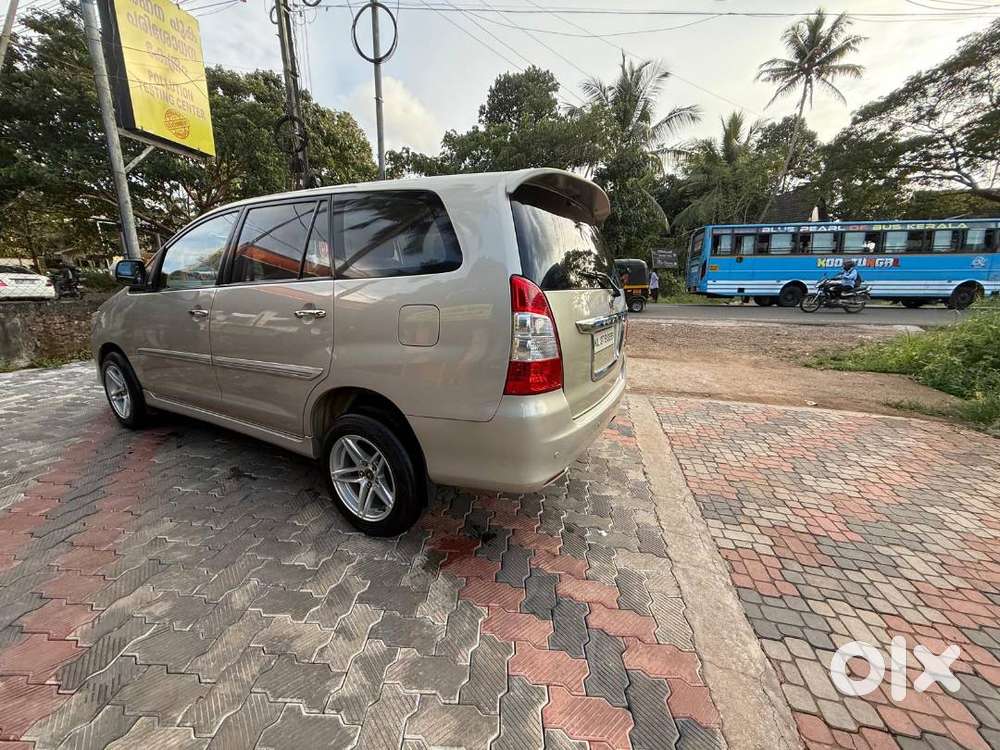 Original Kerala Well Maintained Family Used Innova For Sale