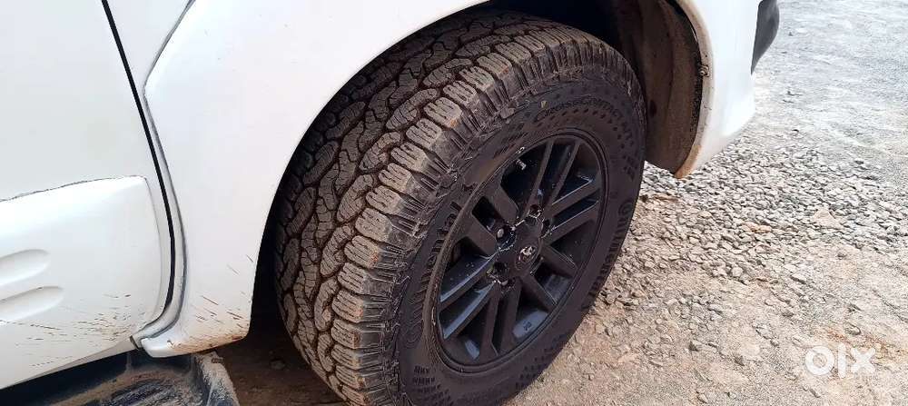 Toyota Fortuner Legender 2012 Diesel 200000 Km Driven
