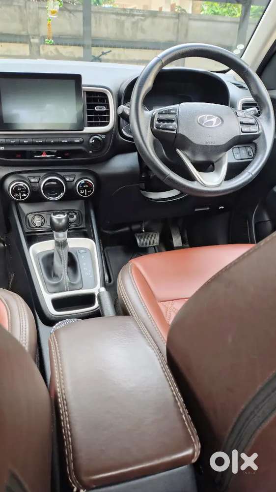 Venue Turbo Petrol Automatic