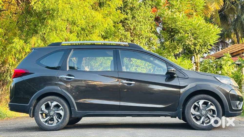 Honda Br-v I-vtec V Mt, 2016, Petrol