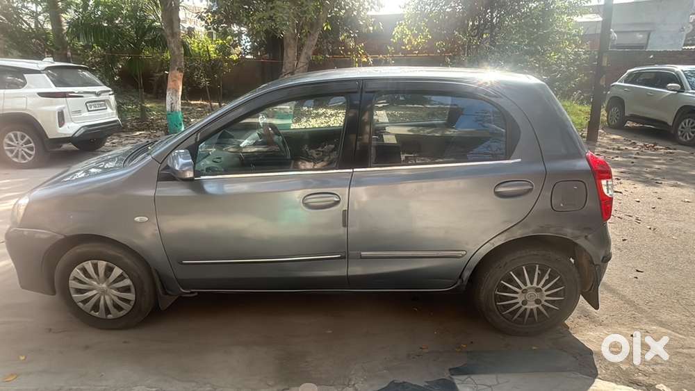 Toyota Etios Liva 2013