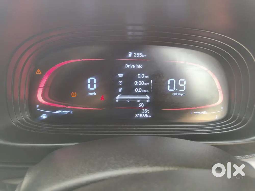 Hyundai Venue 2023 Petrol 32000 Km Driven