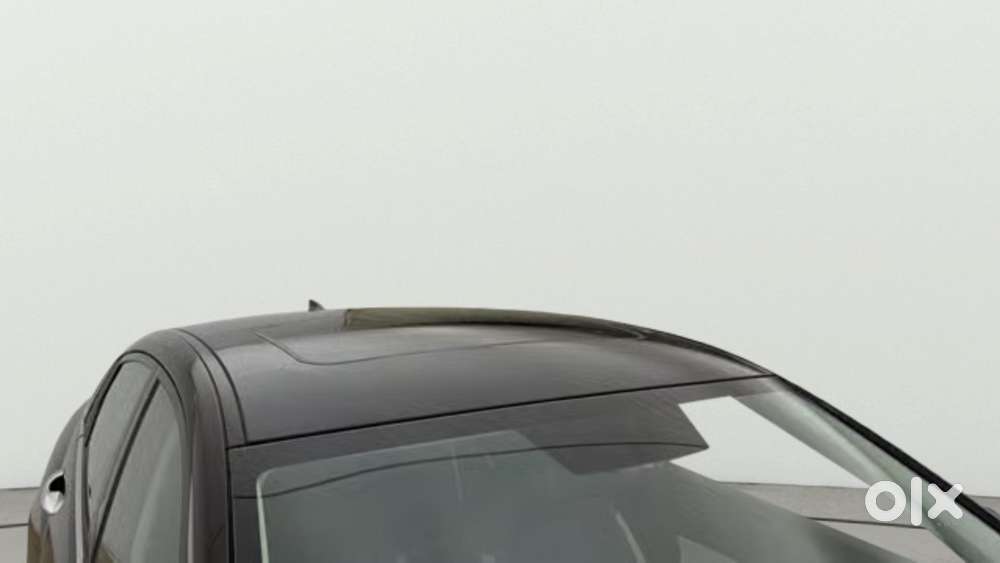 Hyundai Verna 1.5 Mpi Mt Sx (o), 2023, Petrol
