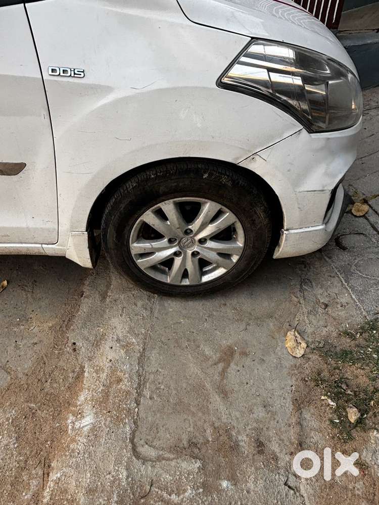 Maruti Suzuki Ertiga 2017 Diesel Well Maintained Top Model