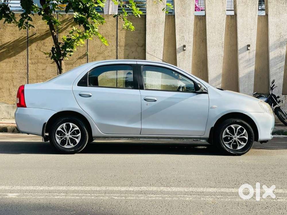 Toyota Etios 2010-2012 Vx, 2011, Cng & Hybrids