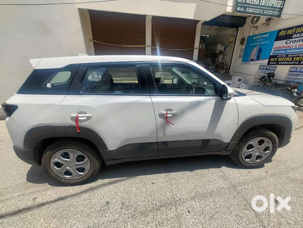 Maruti Brezza Lxi 2026