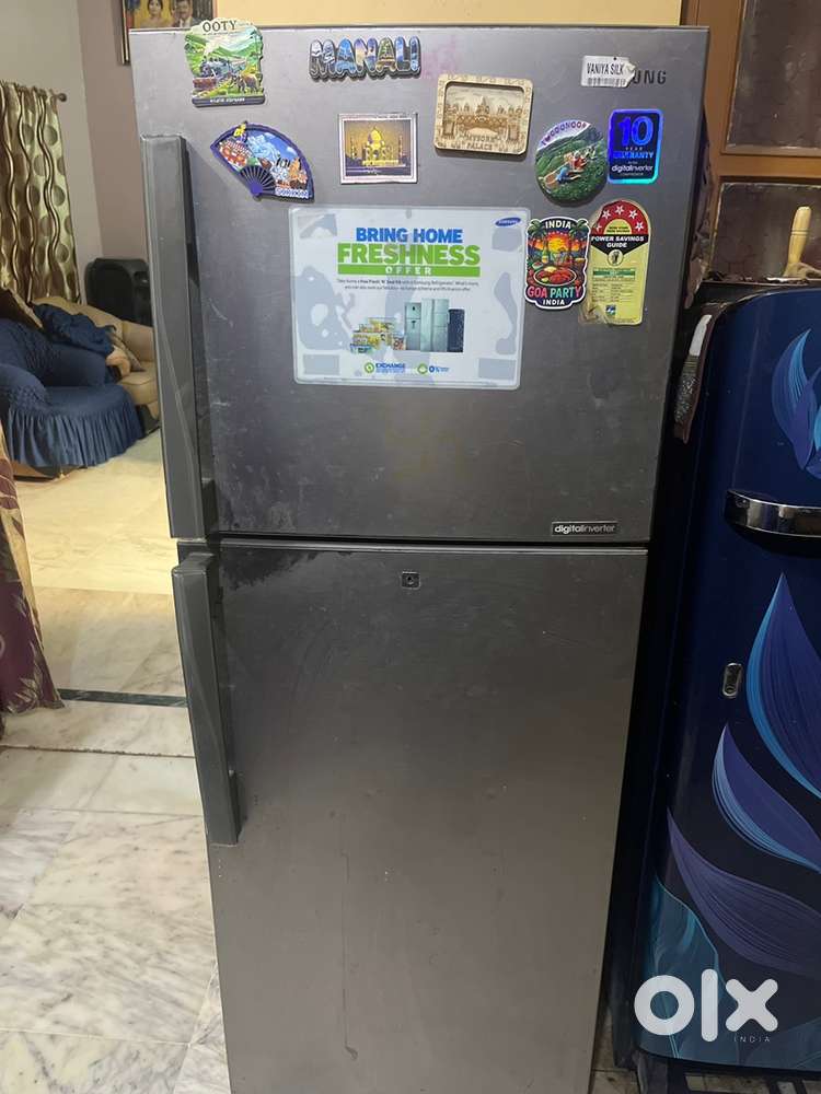 Samsung double door fridge 253 litr