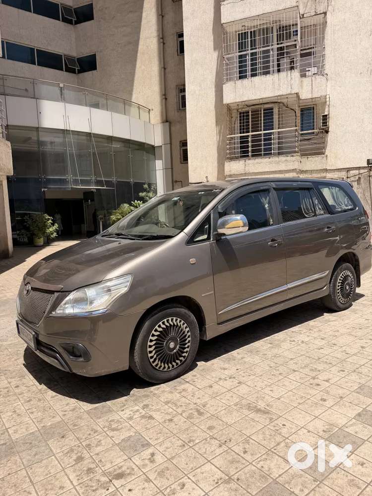 Toyota Innova 2.0 Gx 8 Seater Bs Iv, 2014, Petrol