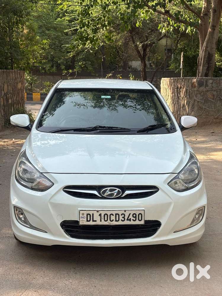 Hyundai Verna Fluidic 1.6 Vtvt Sx, 2012, Petrol