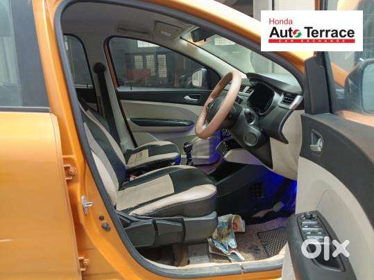 Renault Triber Rxz, 2022, Petrol