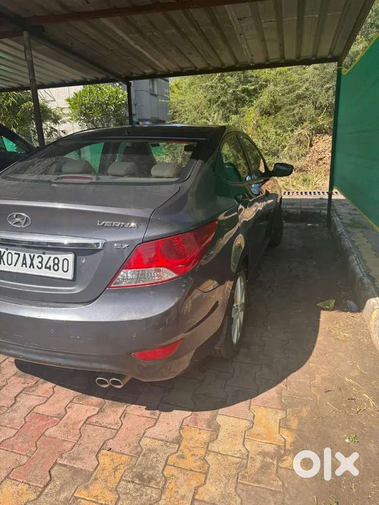 This Car Is Drive In Army Officer To Well Maintained In Car