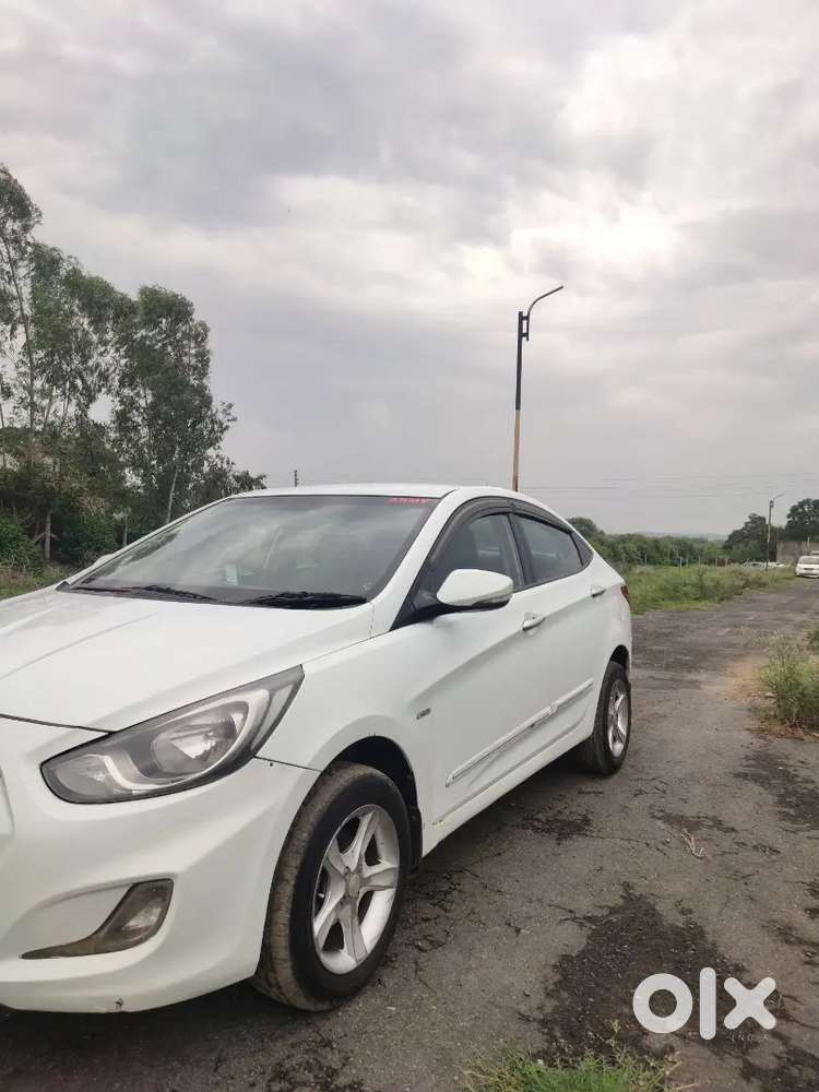 Hyundai Verna Crdi 2013