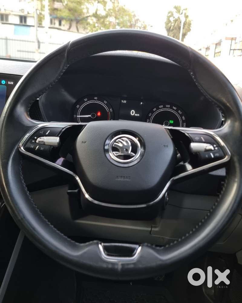 Skoda Kushaq 1.0 Tsi Style At (6 Airbags), 2021, Petrol
