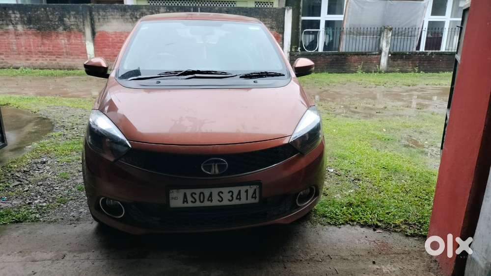 Tata Tigor Petrol 2017