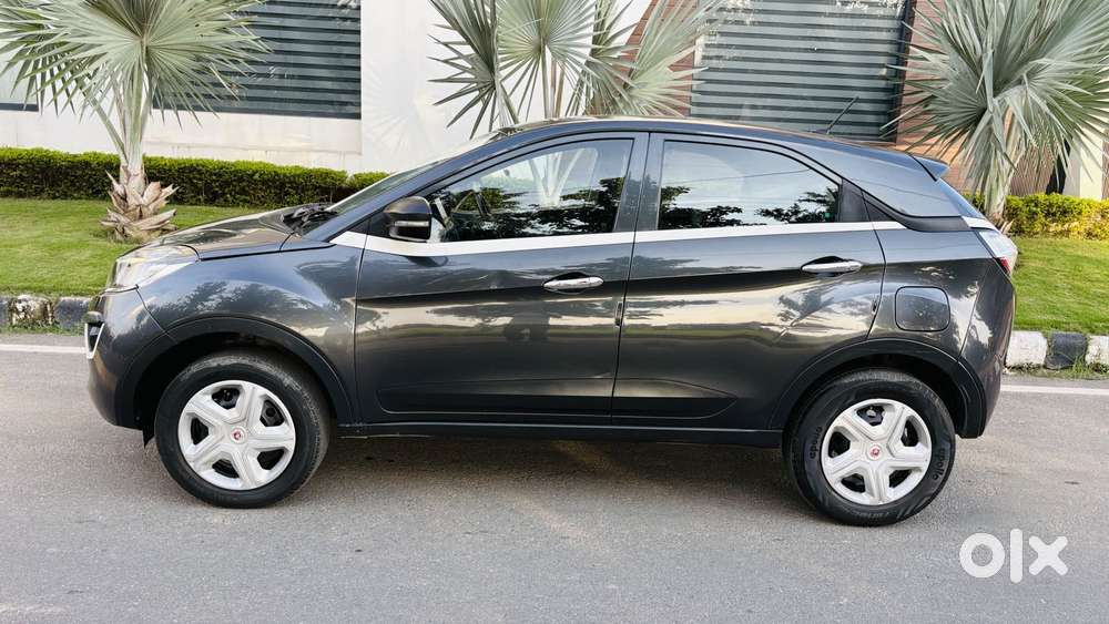 Tata Nexon 1.5 Revotorq Xt, 2018, Diesel