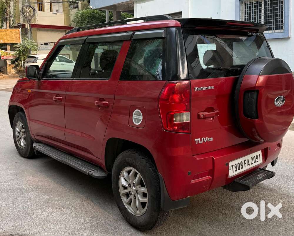 Mahindra Tuv 300 Mhawk100 T8 Dual Tone, 2016, Diesel