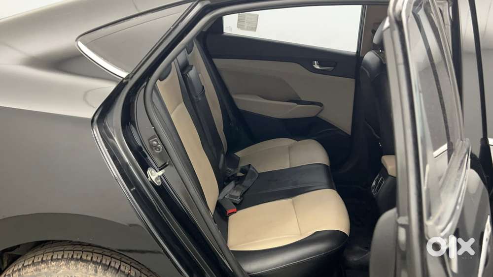 Hyundai Verna 1.5 Sx Ivt, 2022, Petrol