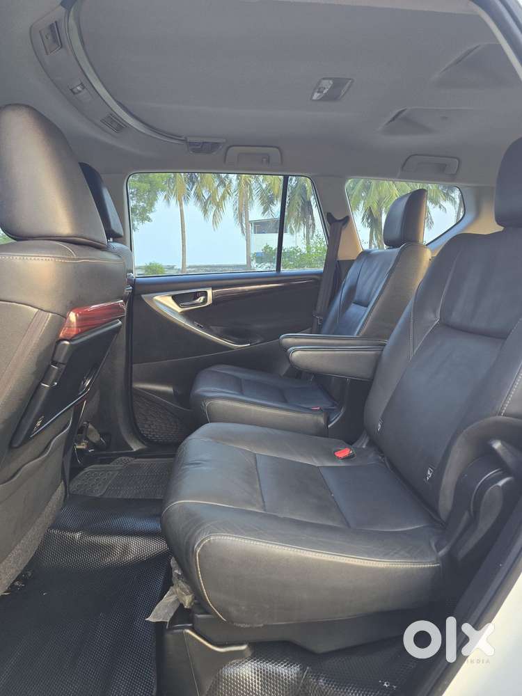 Toyota Innova Crysta 2.4 Z 7 Str, 2016, Diesel