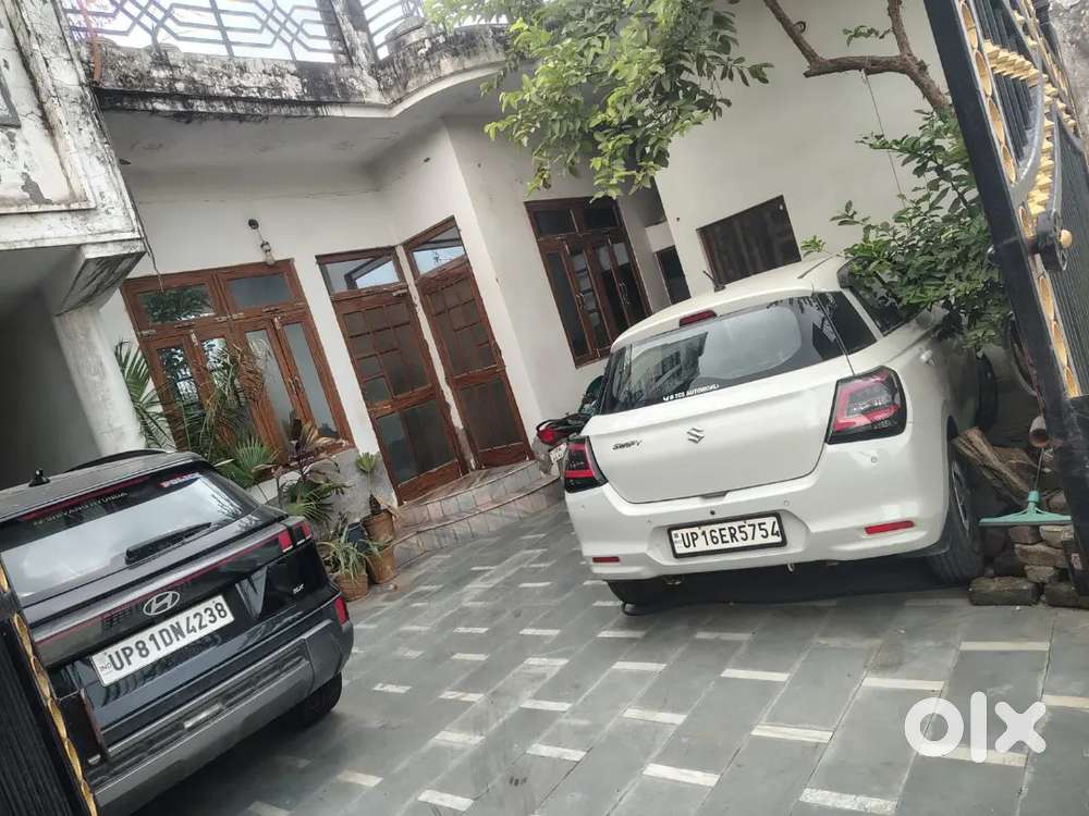 Maruti Suzuki Swift 1.3 Petrol Manual 2024