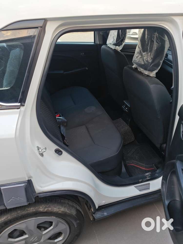 Maruti Suzuki Brezza 1.5 Vxi Smart Hybrid, 2024, Petrol