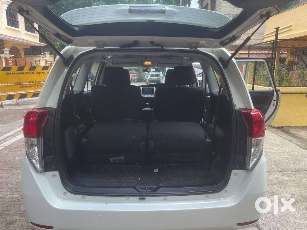Toyota Innova Crysta 2.8z Automatic, 2016, Diesel