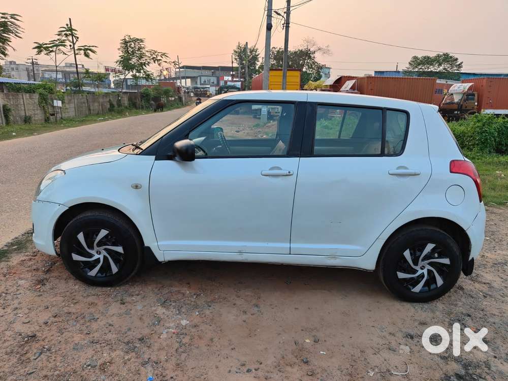 Maruti Suzuki Swift Vdi, 2011, Diesel