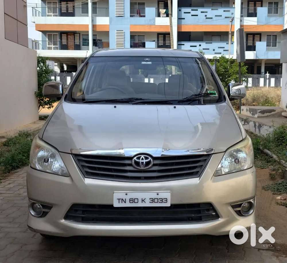 Toyota Innova 2.5 2012 Diesel Very Quality Car