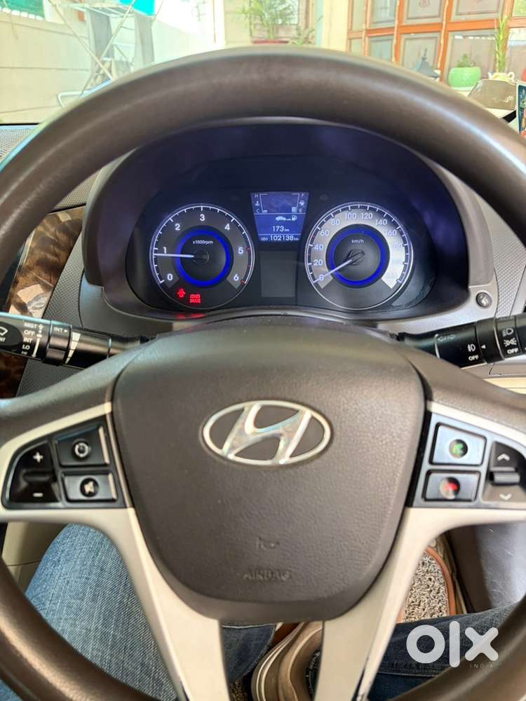 Hyundai Fluidic Verna 2013
