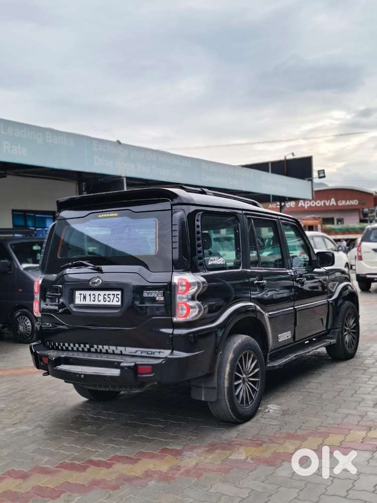 Mahindra Scorpio S10, 2015, Diesel