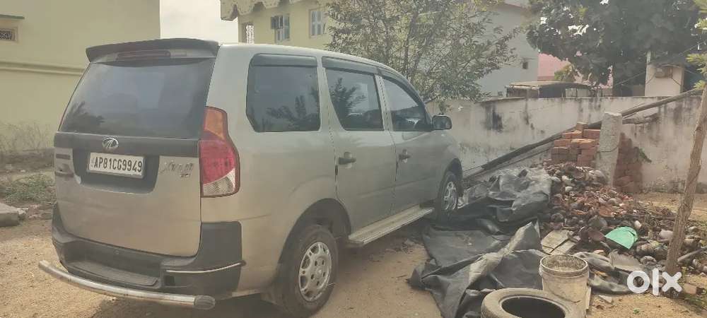 Mahindra Xylo 2010